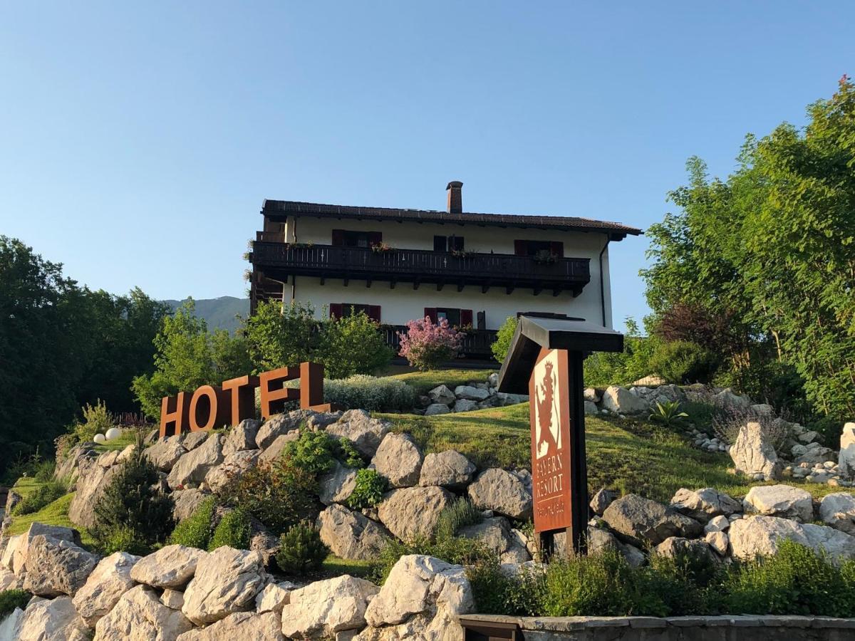Bayern Resort Hotel - Adults Only - Mit Zugspitzblick - Eibsee-Naehe - Wellnessbereich - Naturpool Im Sommer 그라이나우 외부 사진